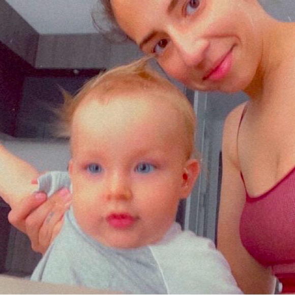 Meet your Posher, Sandra - Picture 2 of 2